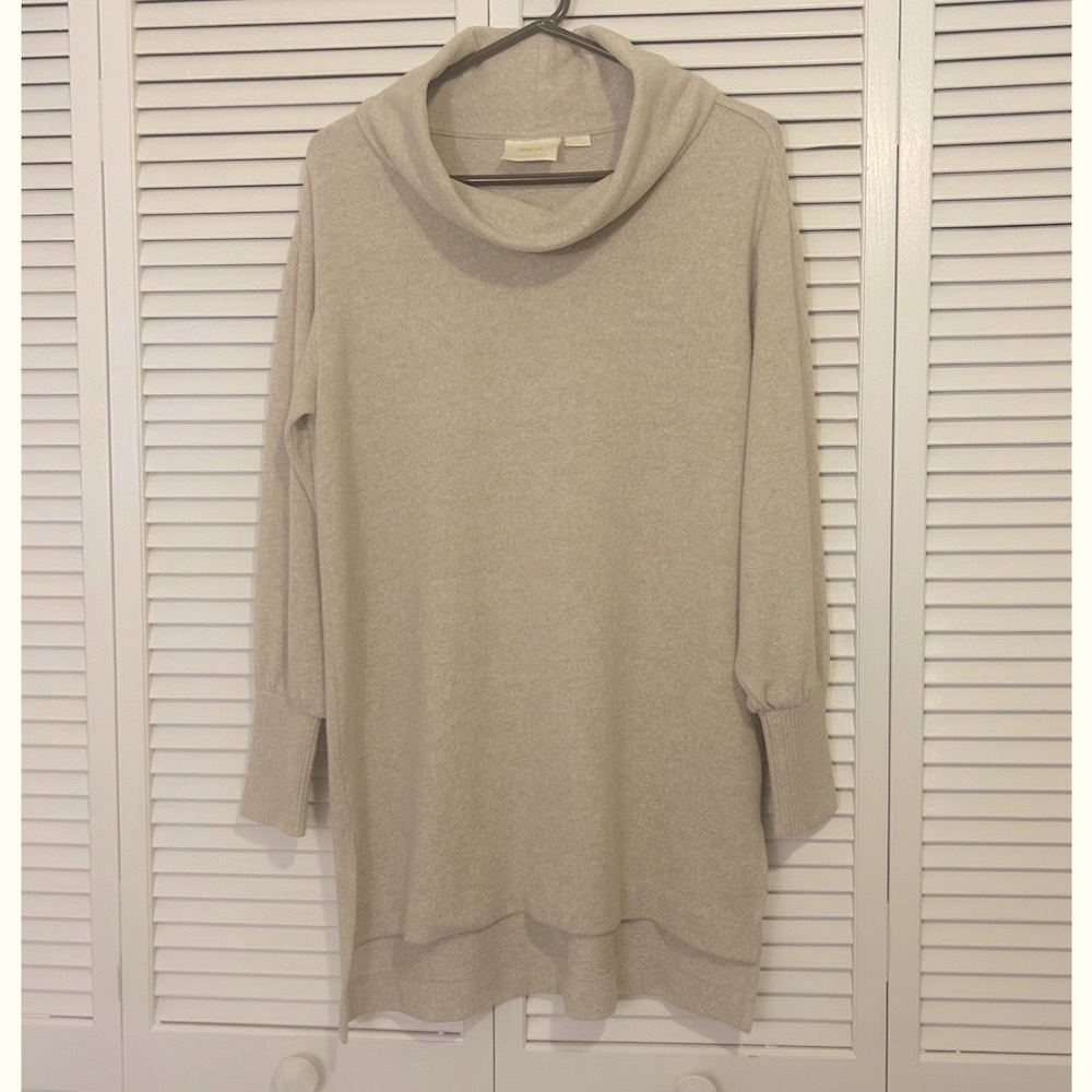 Mauve by Anthropology Ladies Size Small Sweater Top